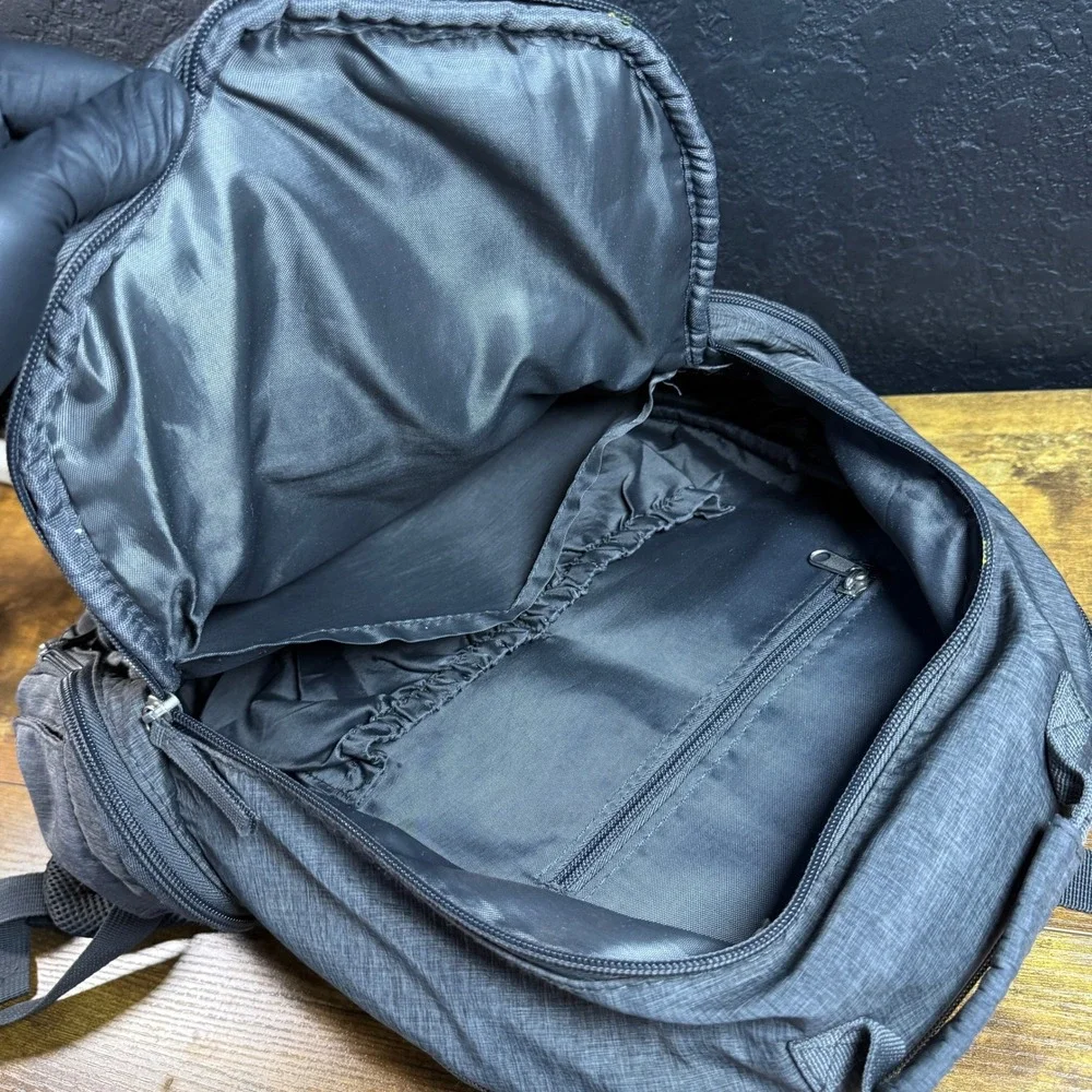 Eddie Bauer Quilted Grey Polyester Multi-Pocket‎ Laptop Backpack Unisex Medium